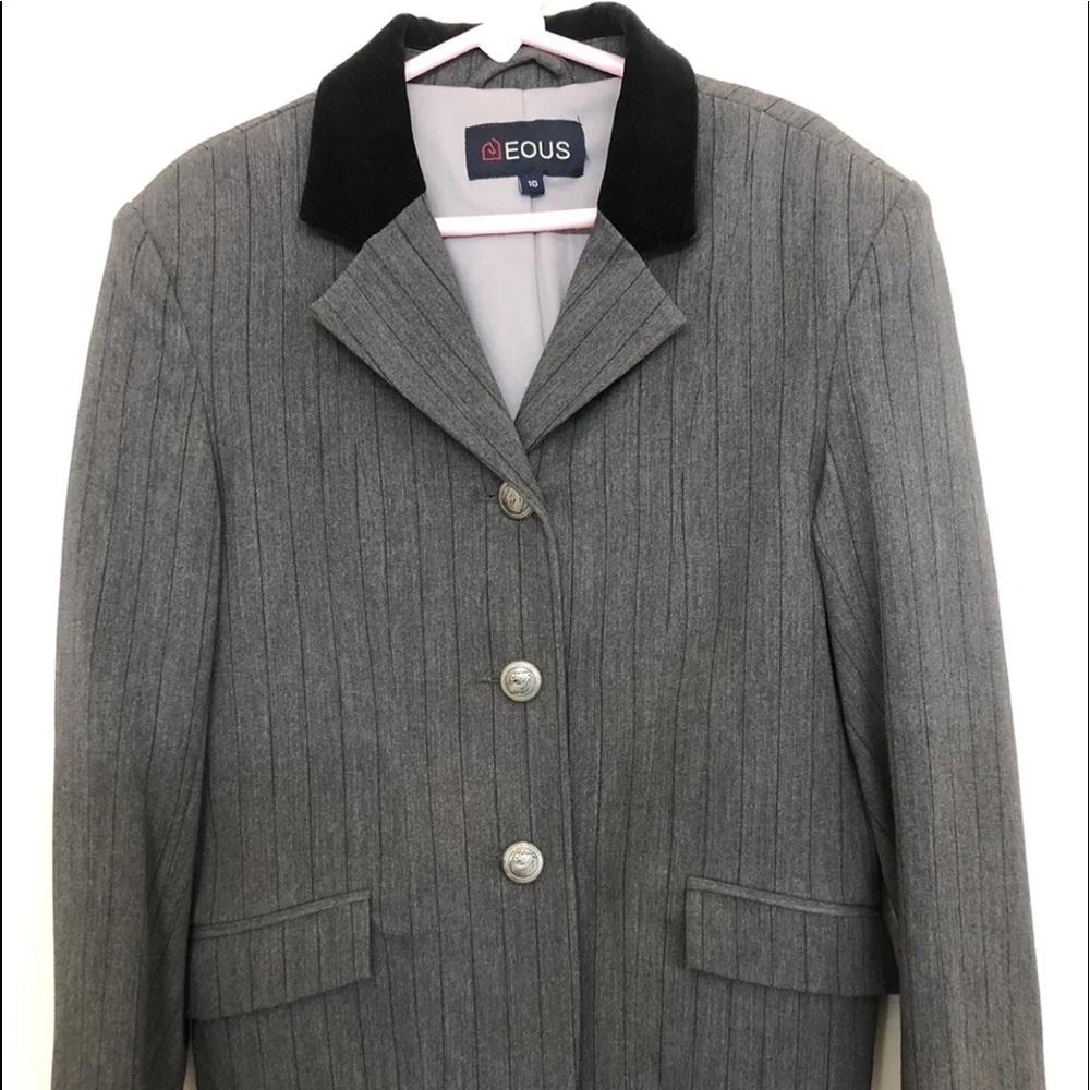 Eous English youth hunt coat size 10